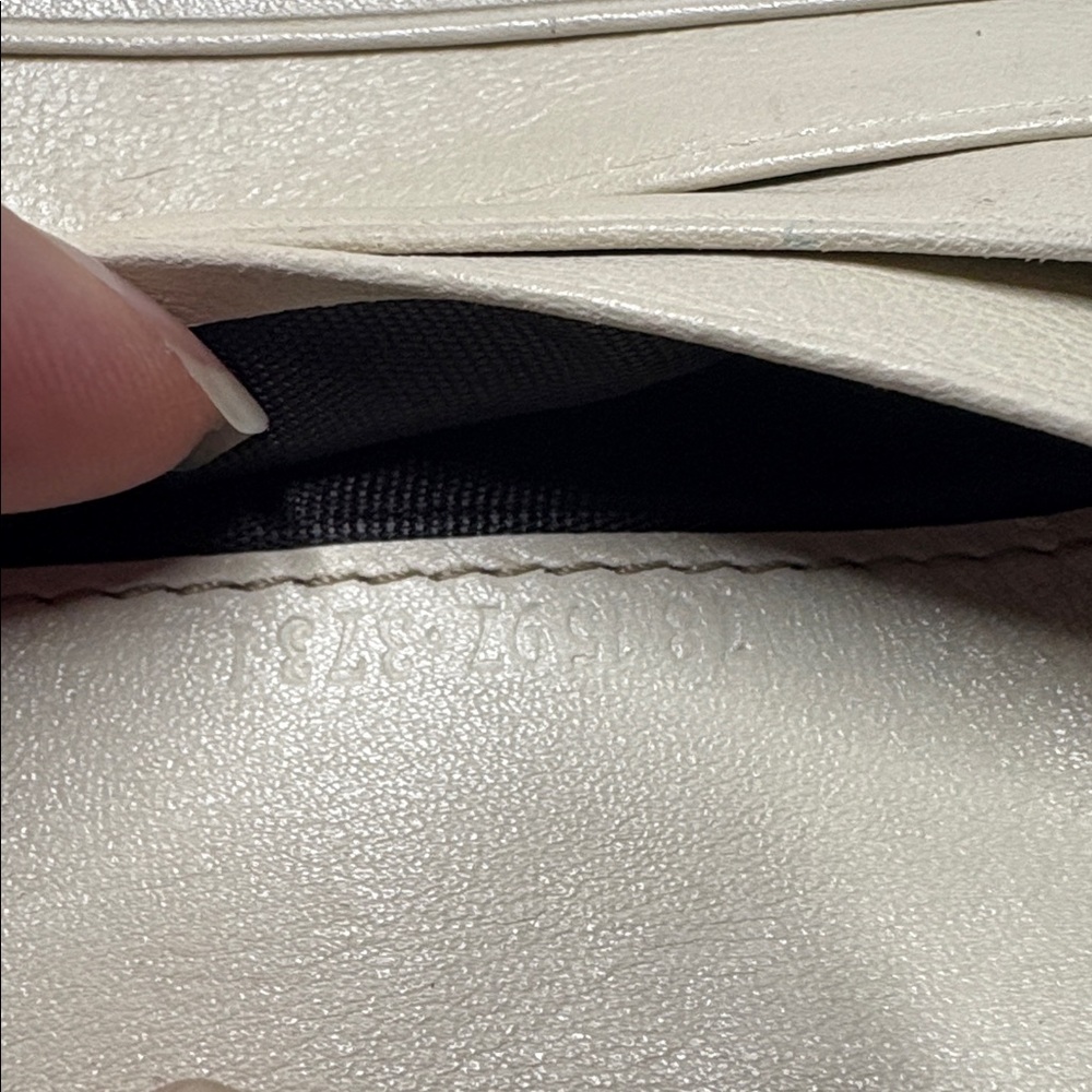 Authentic Gucci Wallet - Picture 7 of 9
